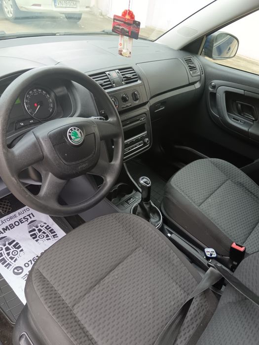 Vând Skoda Fabia 2011