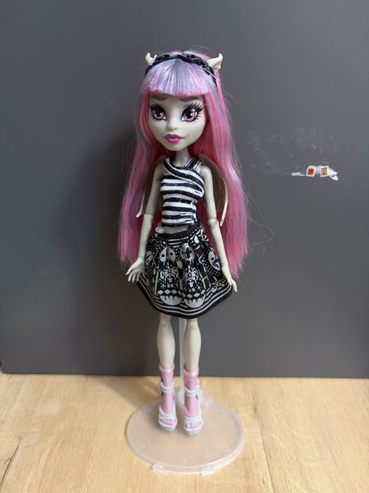 Monster High Rochelle Creeproduction