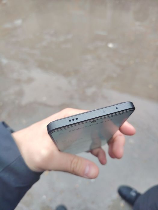 Poco X6 pro 5G xamma joyi yaxwi ishlashiga variantga srochna pul zarur