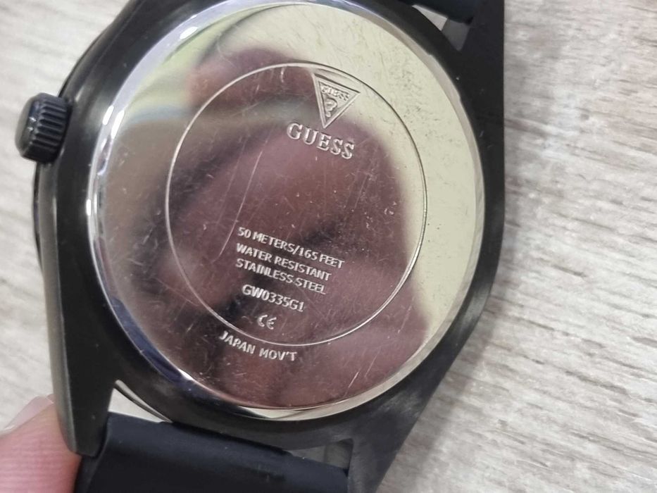 Мъжки часовник GUESS 42 мм