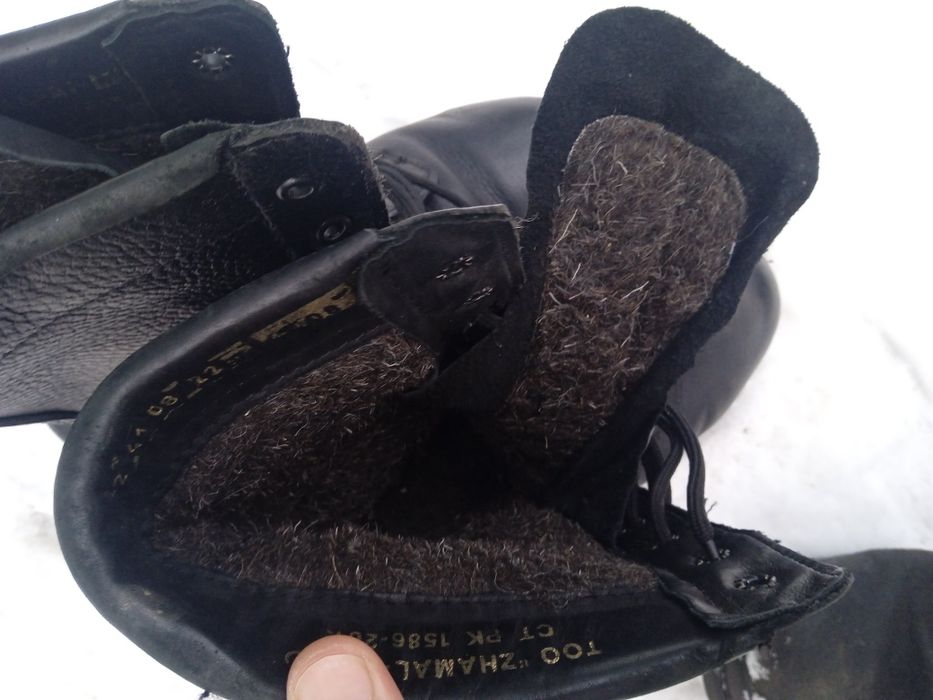 Продам берцы 41 размера, зимние, с мехом