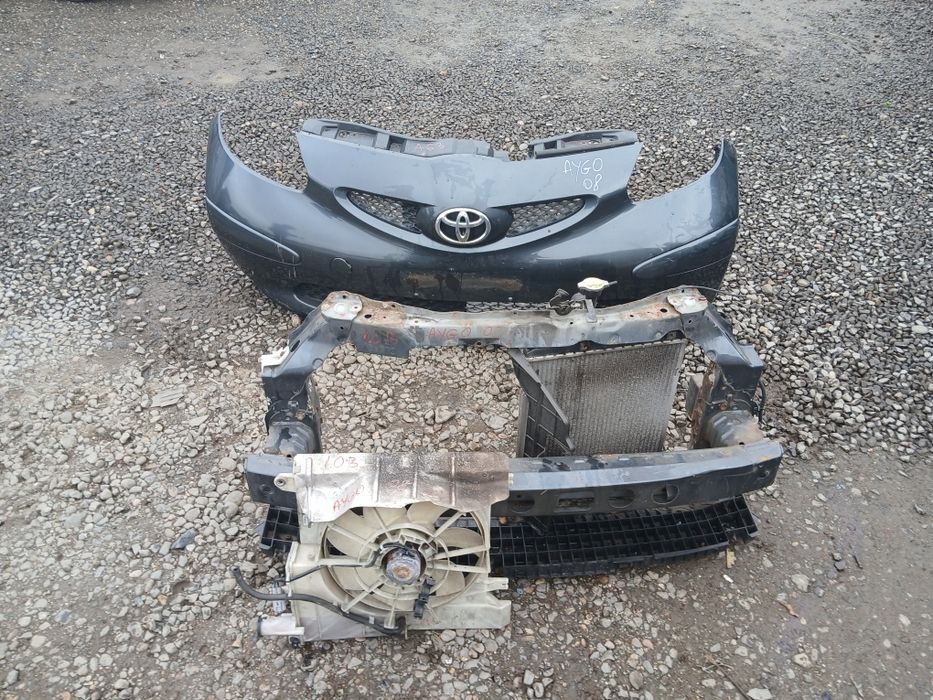 Bara Spolier Fata Capota Aripi Toyota Aygo din 2008