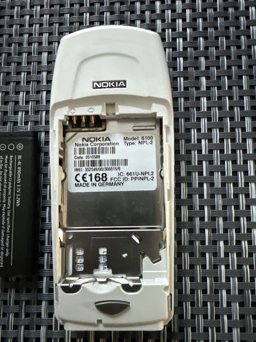 Нокия 6100  Перфектен