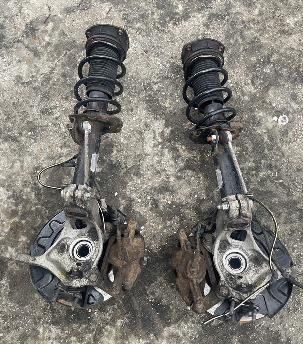 Fuzeta etrier passat b8 arc flansa, jamba coplecta passat b8