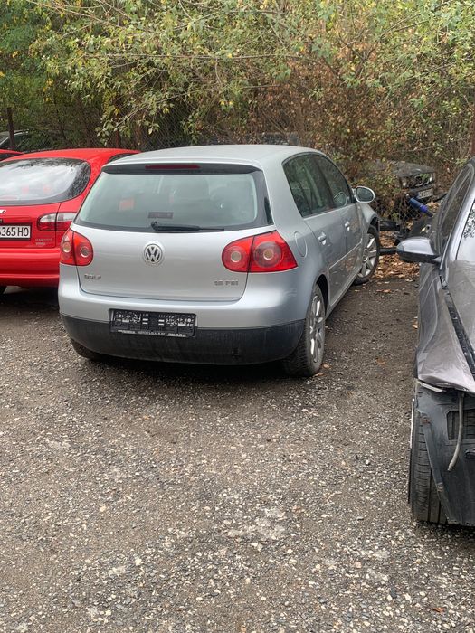 Vw Golf 5 1.6 fsi 2005г 6 скорости