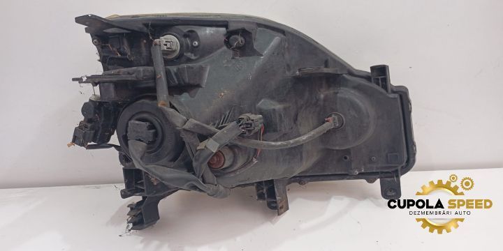 Far stanga Nissan X-Trail T31 [2007 - 2011]