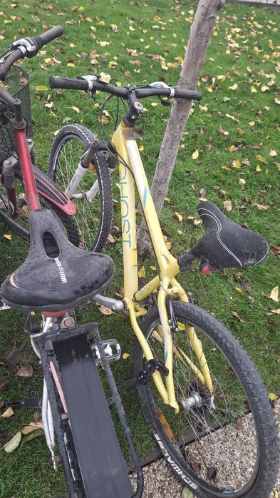 Super preț .Toate 4 buc 400 lei.