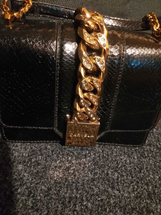Geanta dama Carvela