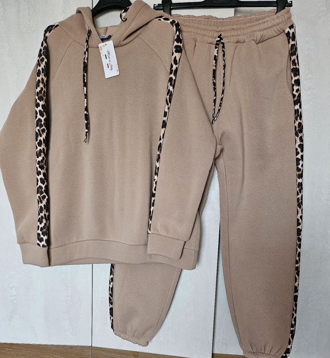 Ватиран комплект в два цвята