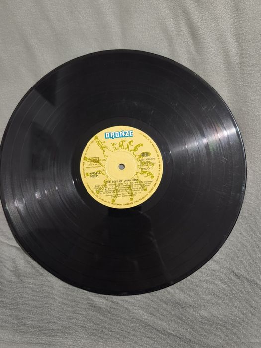 Грамофонни плочи с рок и метъл музика