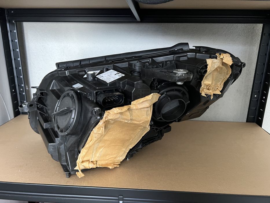 OEM Десен Фар за Mercedes C-Class (w205) Multibeam LED