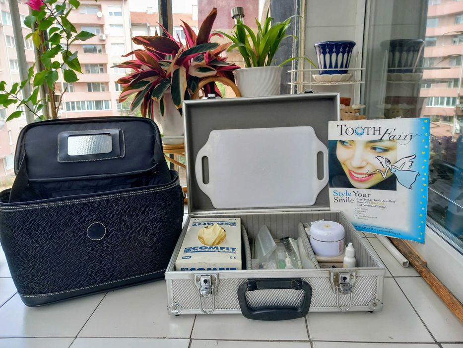 Органайзер за стилисти, гримьори, козметици, маникюристи, преносим.