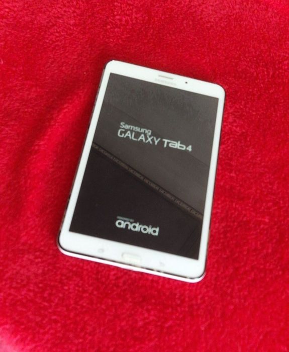 Tableta Samsung. Android 4.4