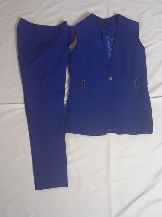 Платья, костюмы, куртки