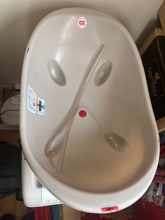 Вана за къпане на бебе + стойка за вана/повивалник