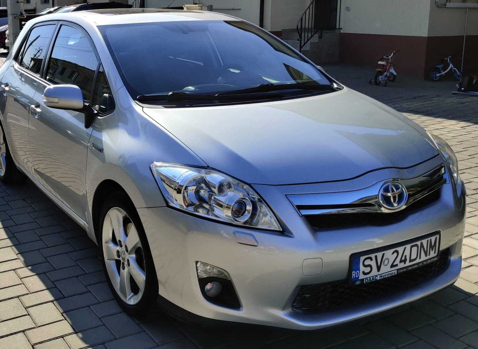 Toyota Auris 2011 – Full options – Consum mic – Foarte fiabilă