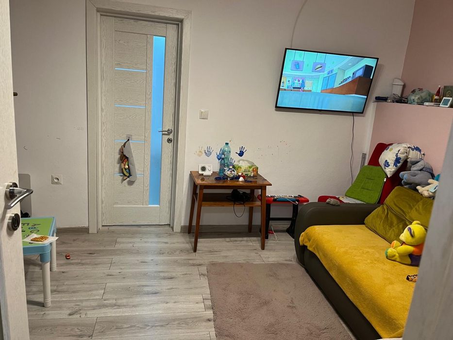 Casa 2 camere,  curte privata