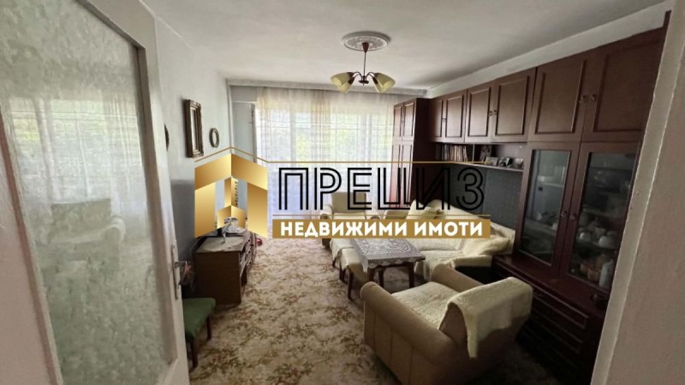 Продажба 4-стаен гр. Шумен - Тракия 76m²