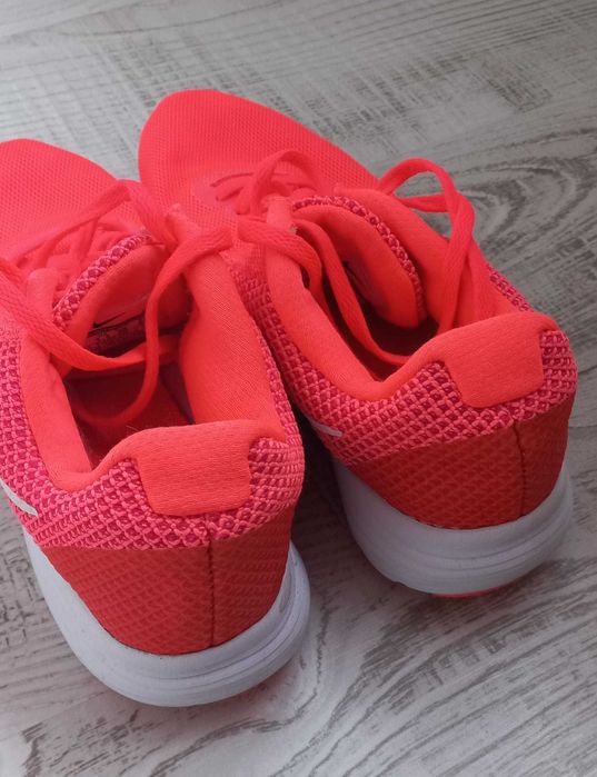 Vand adidasi Nike Revolution 3 mas 37 culoare portocaliu