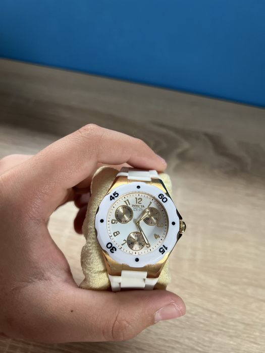 Оригинален дамски часовник Invicta