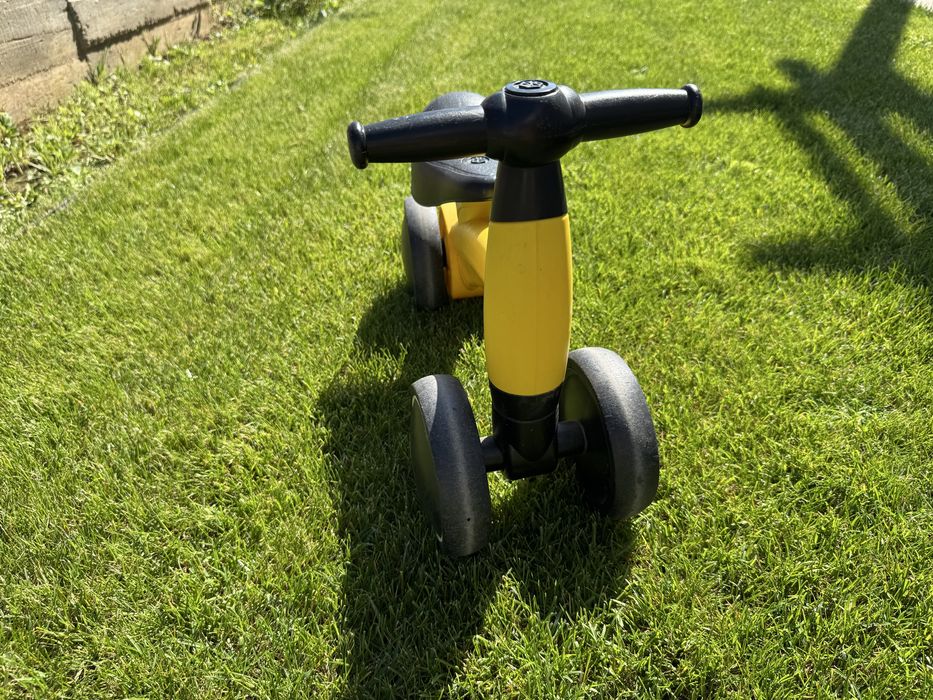 Vand trotineta pentru copii