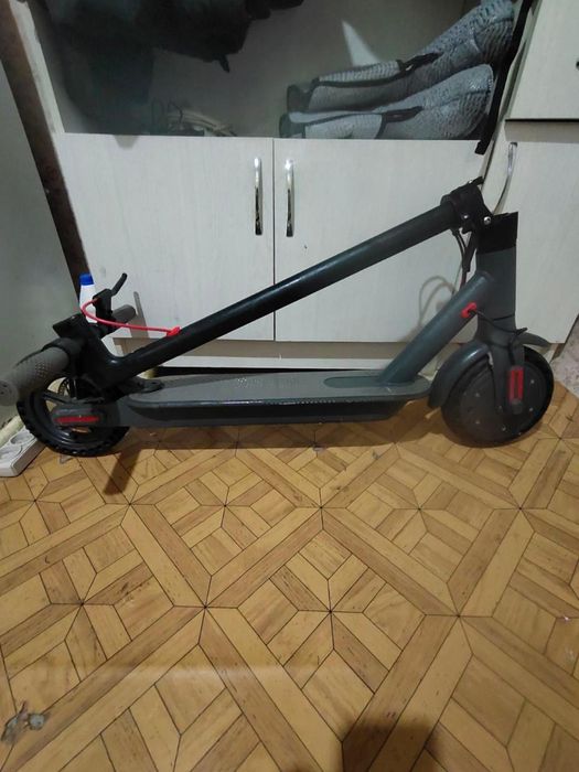 Продам электросамокат