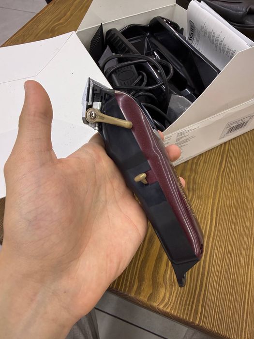 Сартарошлар учун вахл межик машинка сотилади