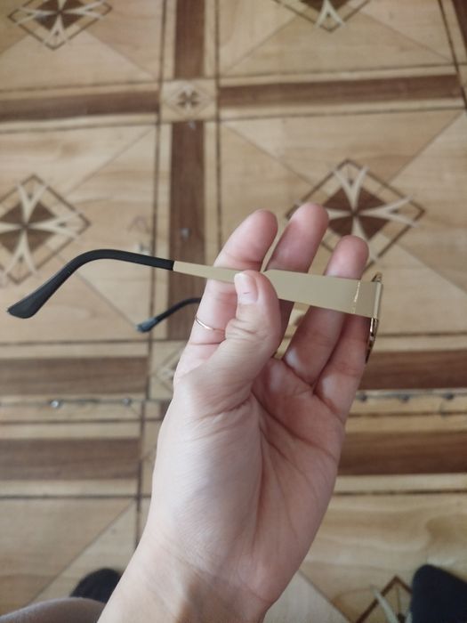 Продам очки солнцезащитные