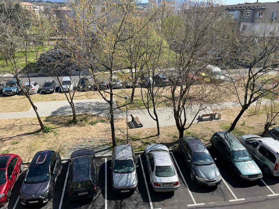 Двустаен апартамент за продажба до у-ще „Св. Св. Кирил и Методий“, гр. Казанлък