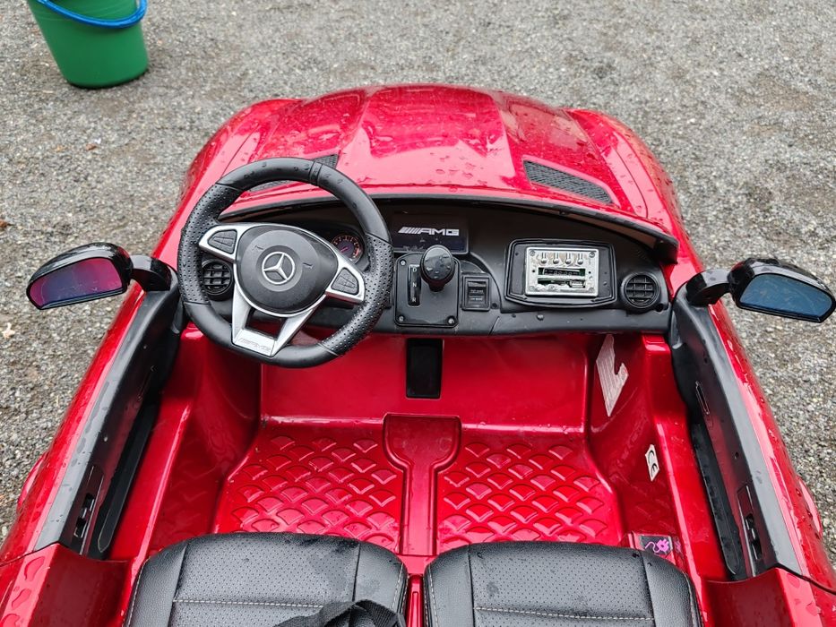 Детская машинка Мерседес AMG