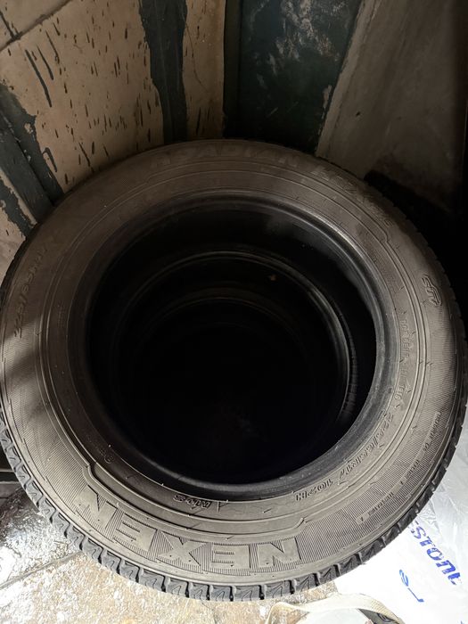 Продам шины от тойота рав 4