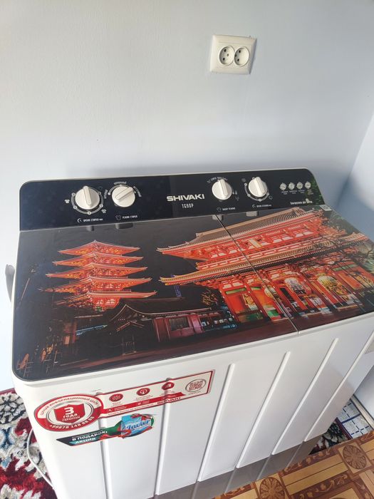 Kir yuvish mashinasi Tez va arzon sotiladi. Polavtomat