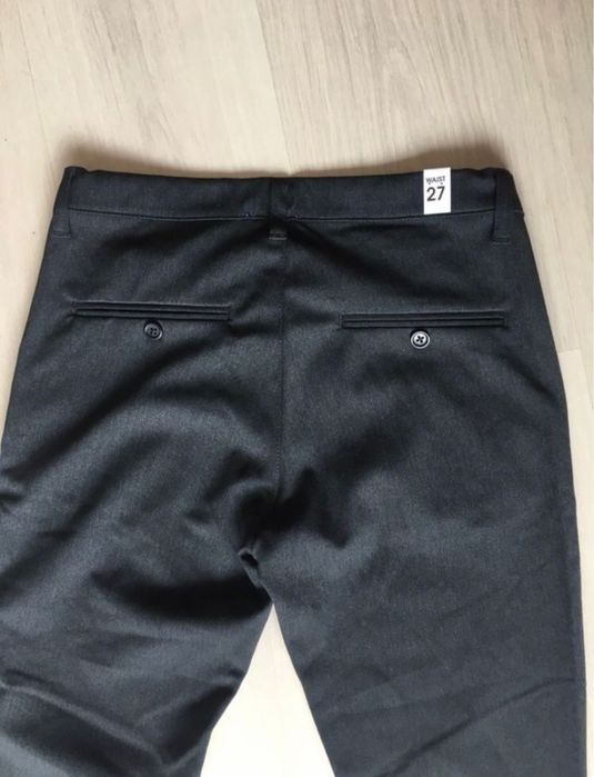 Vând pantaloni office/clasici (M)superbi.