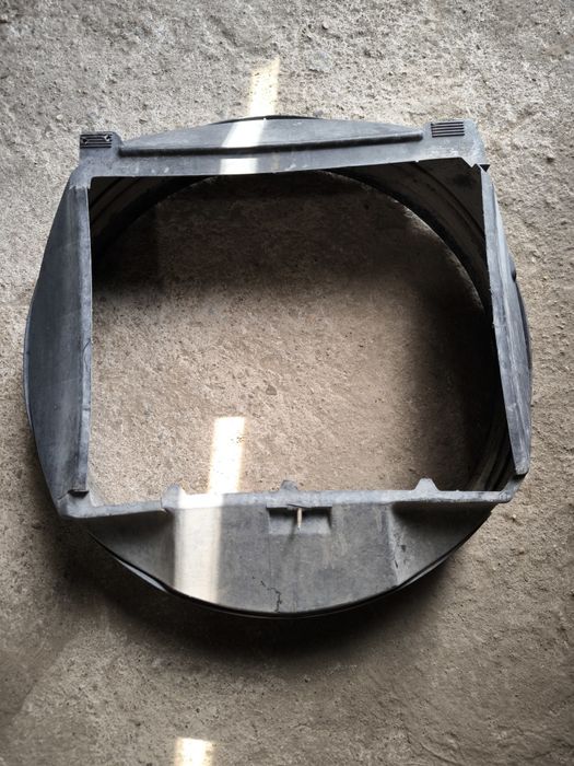 Кожух вентилятора Мерседес 124