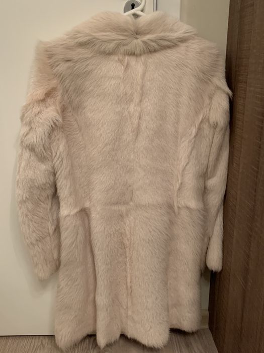 Палто от естевена агнешка кожа на Zara