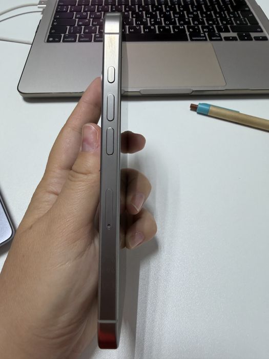 Продам Iphone 16 Pro