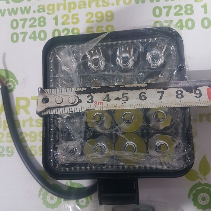 Proiector profesional tractor cu LED