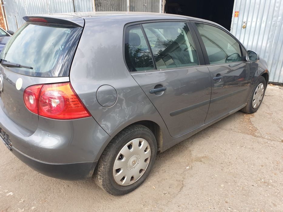 Usa stanga fata spate Usa dreapta fata spate vw golf 5 Bară spate