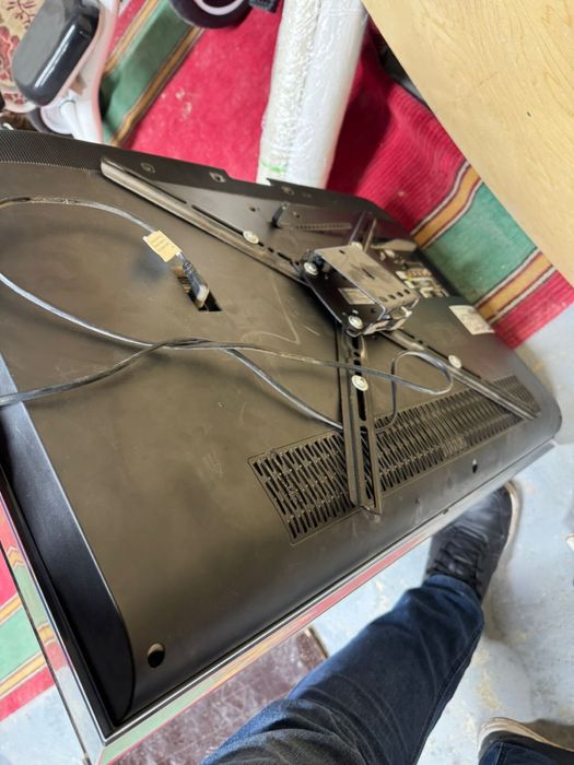 продам телевизор Самсунг