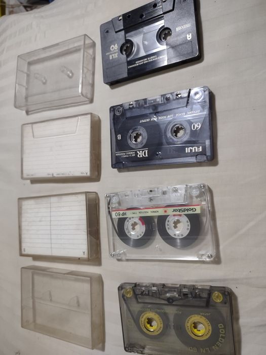 20 ron. Casete  Maxell , Fuji , Goldstar. Valabil in Iasi.