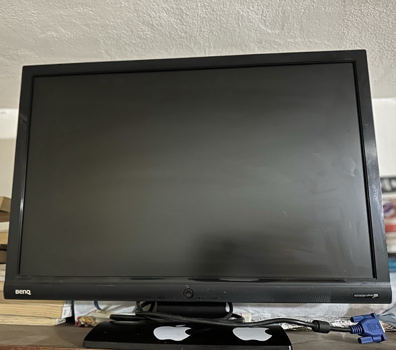 Monitor BenQ G2210W 22” LCD – 1680x1050 – VGA – cablu inclus