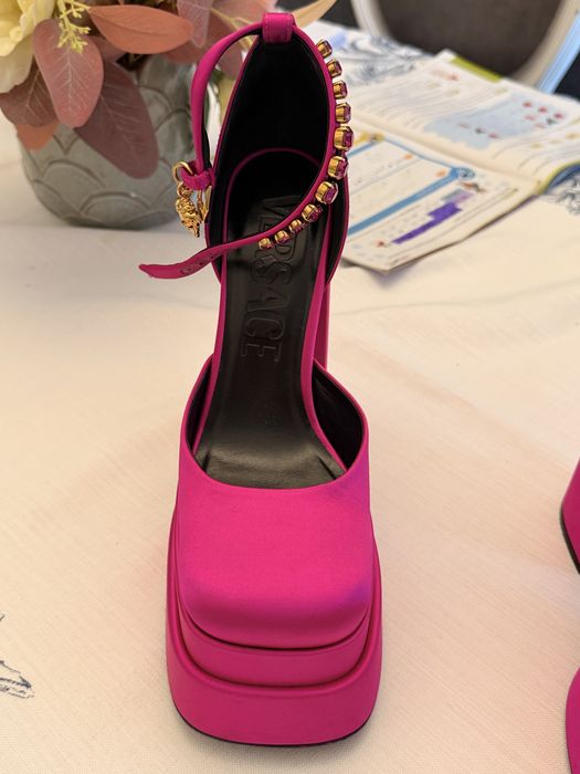 Sandale Versace marimea 38