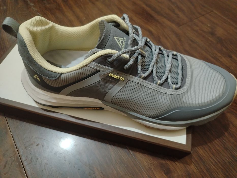 Кроссовки Humtto