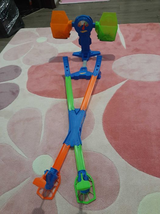 Трек Hot Wheels за игра