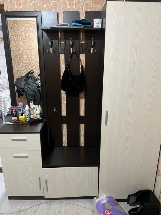 Продам шкаф для прихожей