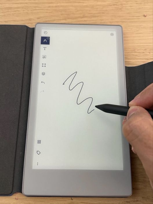 reMarkable Paper Pro Move (цветной 7.3”, 2025) + Marker Plus