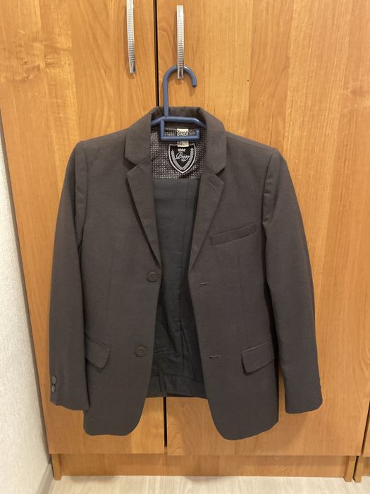 Продается пиджак и брюки