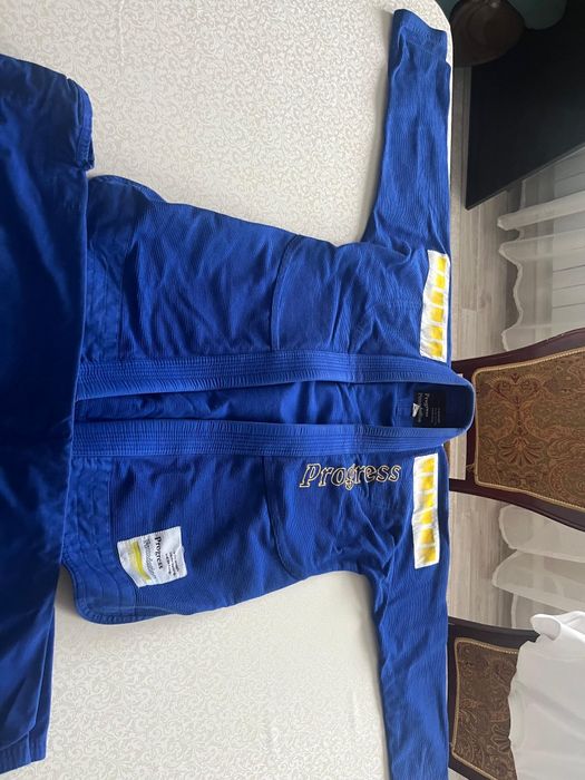 Продам кимоно progress