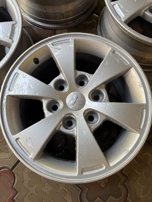 Диски на Pajero срочно