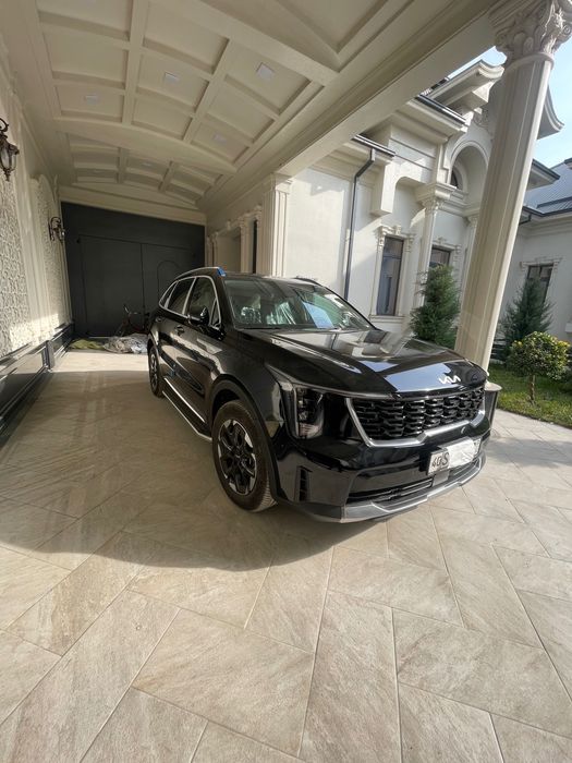 Kia sorento sotiladi